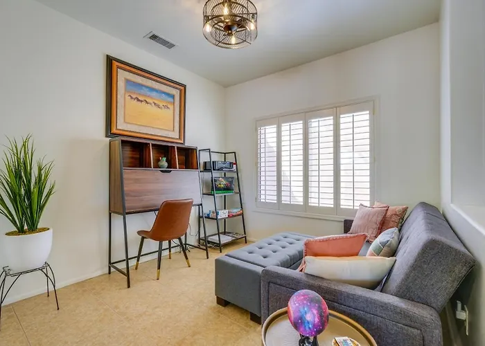 Near Golf Courses: W/ Private Pool Holiday home *