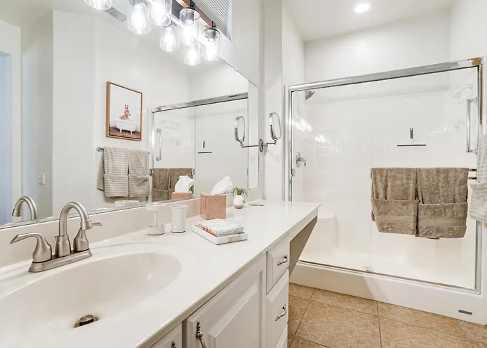 Near Golf Courses: W/ Private Pool Holiday home Surprise