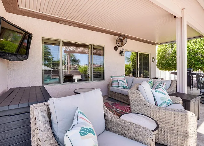 Holiday home Near Golf Courses: W/ Private Pool Surprise